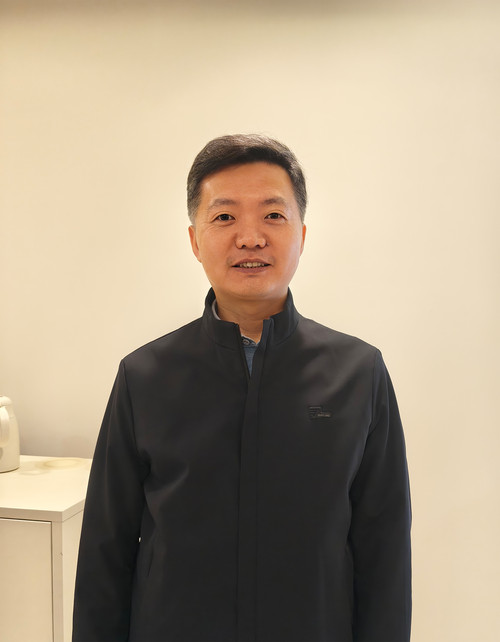 李微.jpg